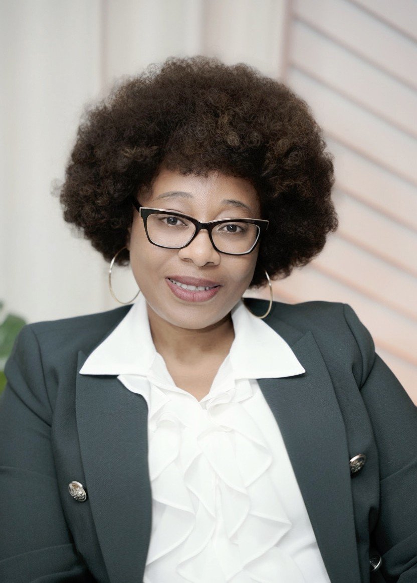 Dre. Yann Vivette Tsobgni